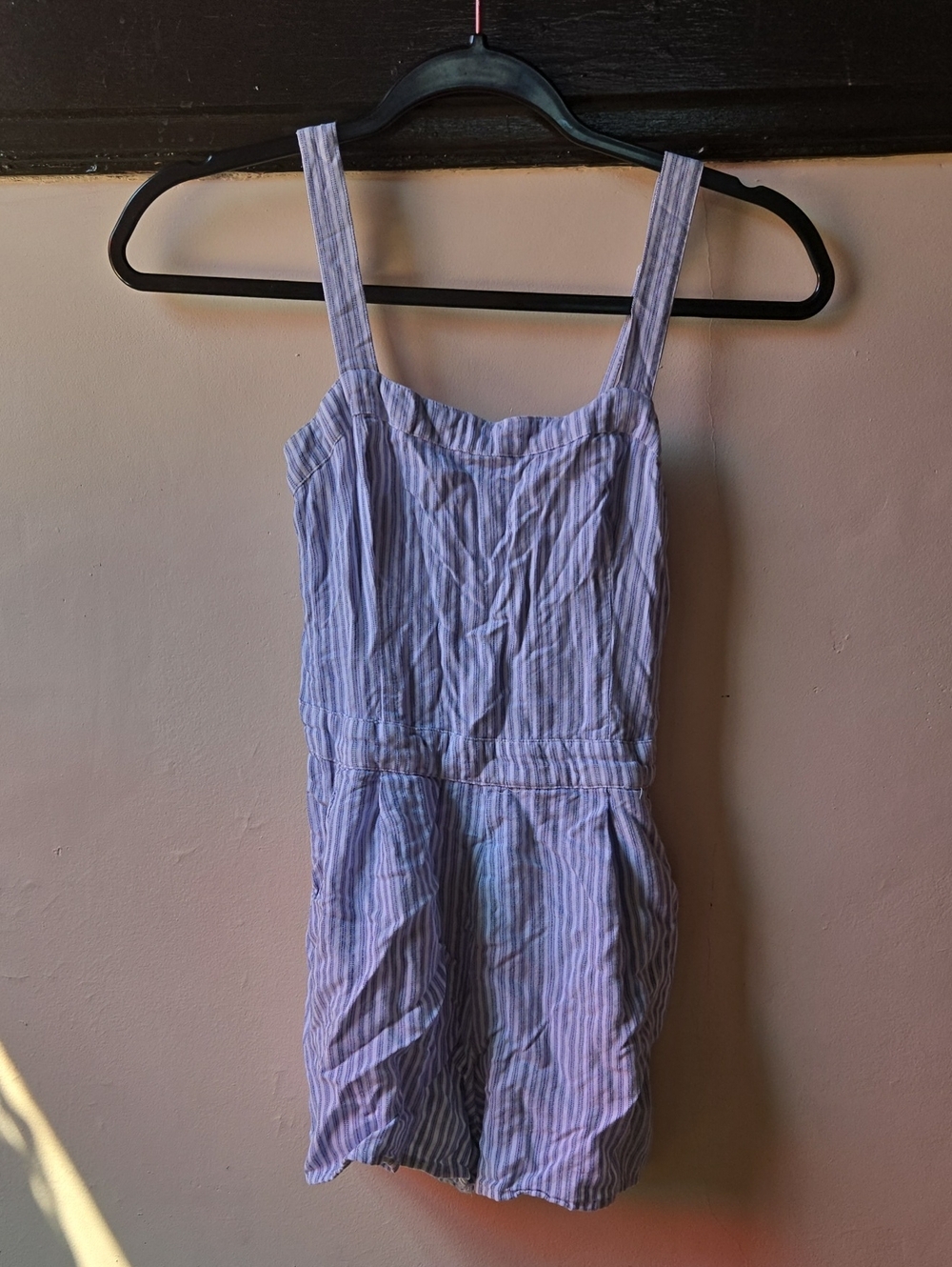 HOLISTER - XS Blue and White Striped Romper WITH POCKETS!